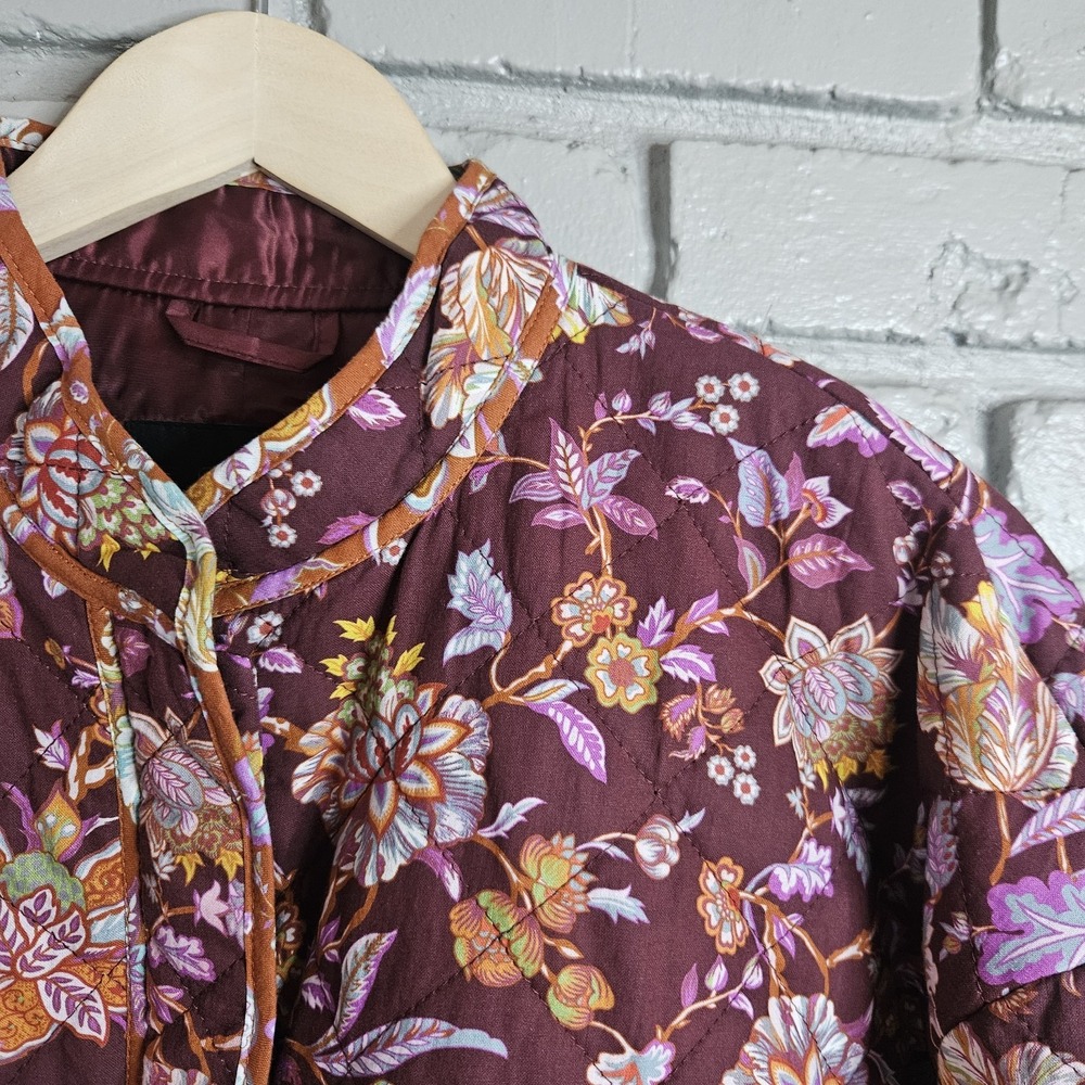 7 For All Mankind Women Cropped Quilted Floral Barn Jacket Chore Coat L Red NWT - Picture 2 of 16